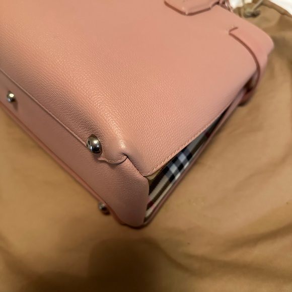 Burberry Banner Bag - Picture 11 of 15